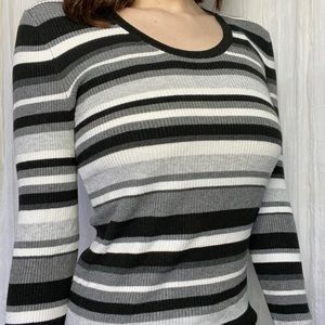 Long sleeve light Calvin Klein sweater